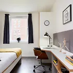 For Students Only - Asa Briggs House In 公寓