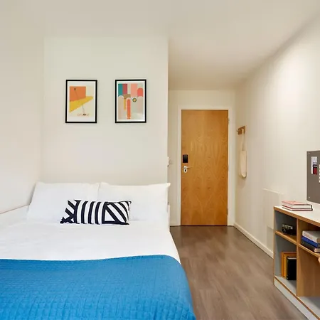 For Students Only - Modern In Centre Appartement